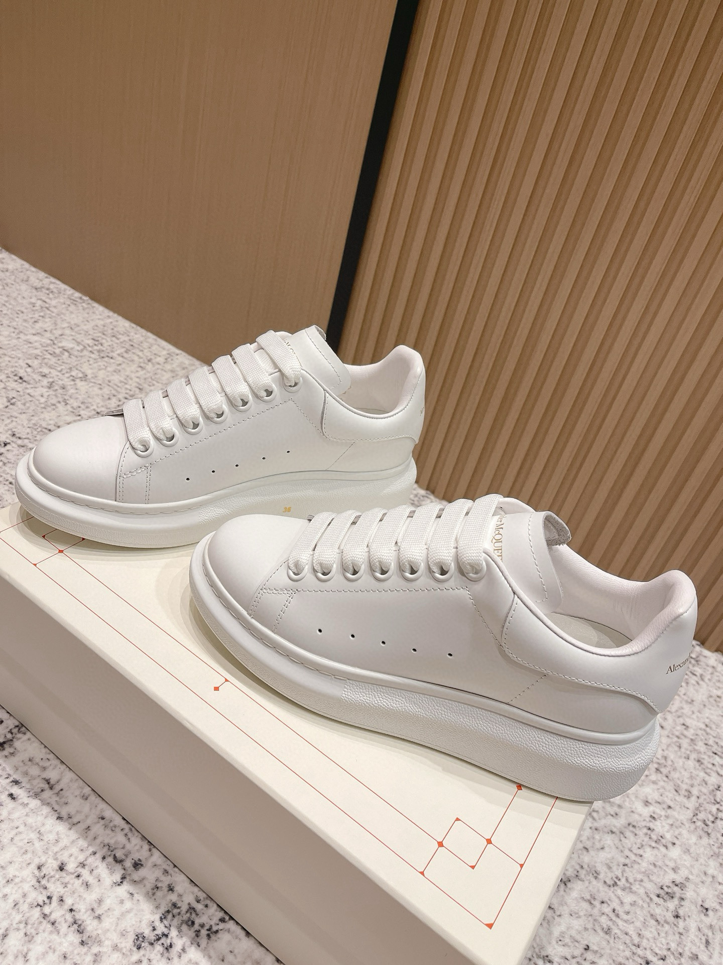 Shoe McQueen shoe — 89a9e71e angle 1