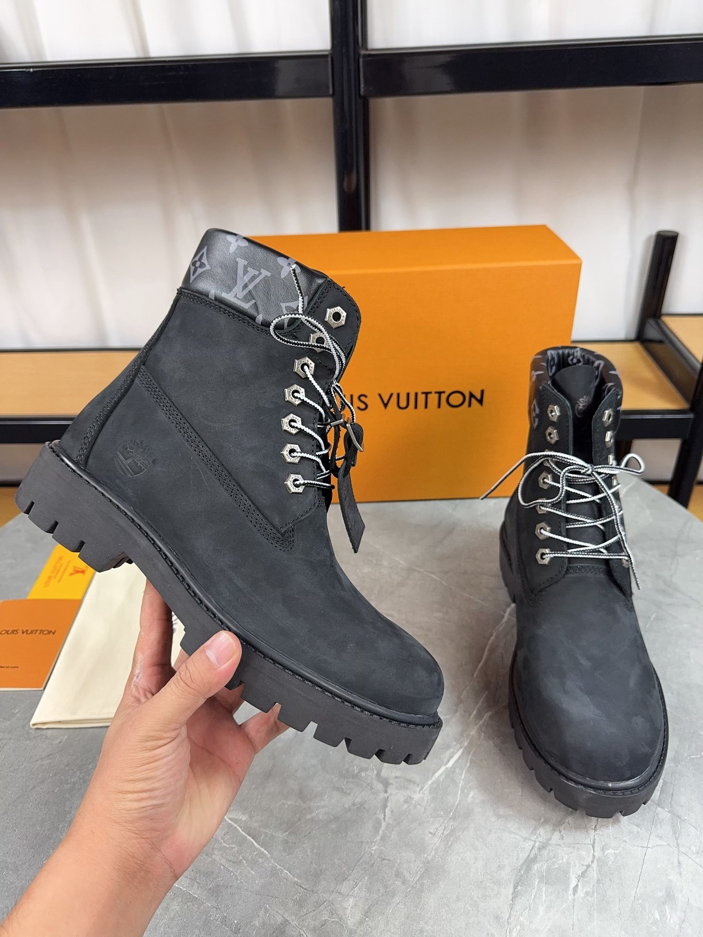 Shoe Men's Boots — 016f5565 angle 1
