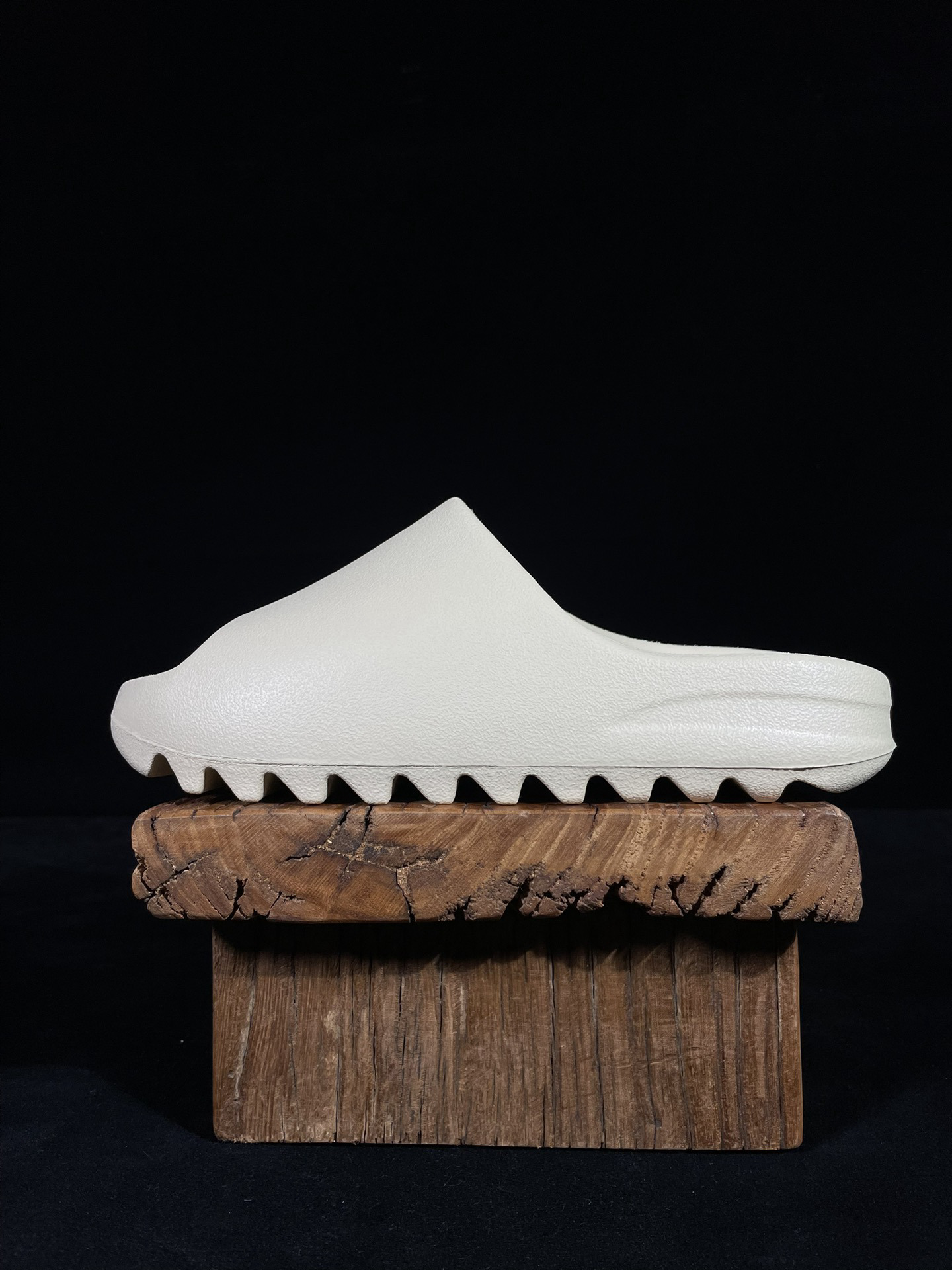 Shoe Men's Sandals Collection — 9b243701 angle 1