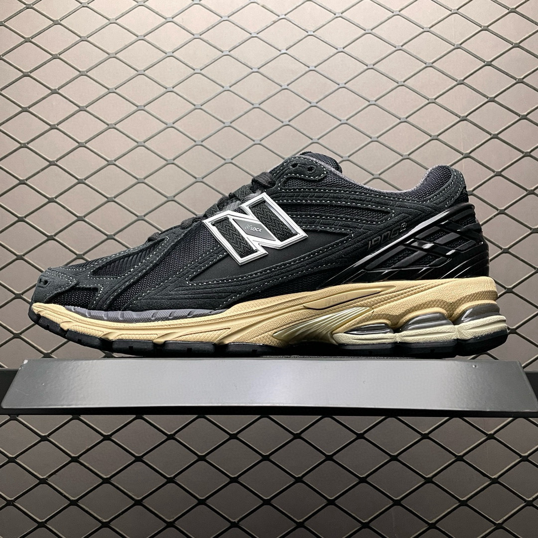 Shoe New Balance sneakers — 2a1041b9 angle 1
