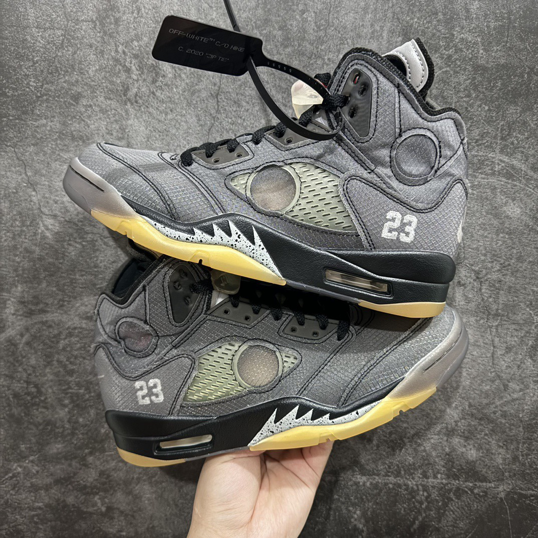 Shoe Nike Shoes — c303767b angle 1