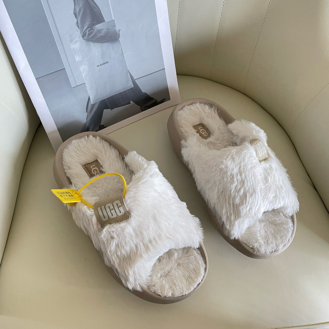 Shoe Ugg series — 2c8d0b15 angle 1
