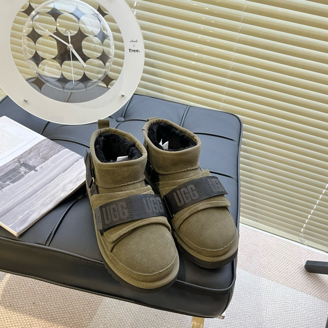 Shoe Ugg series — 4d330c2a angle 1