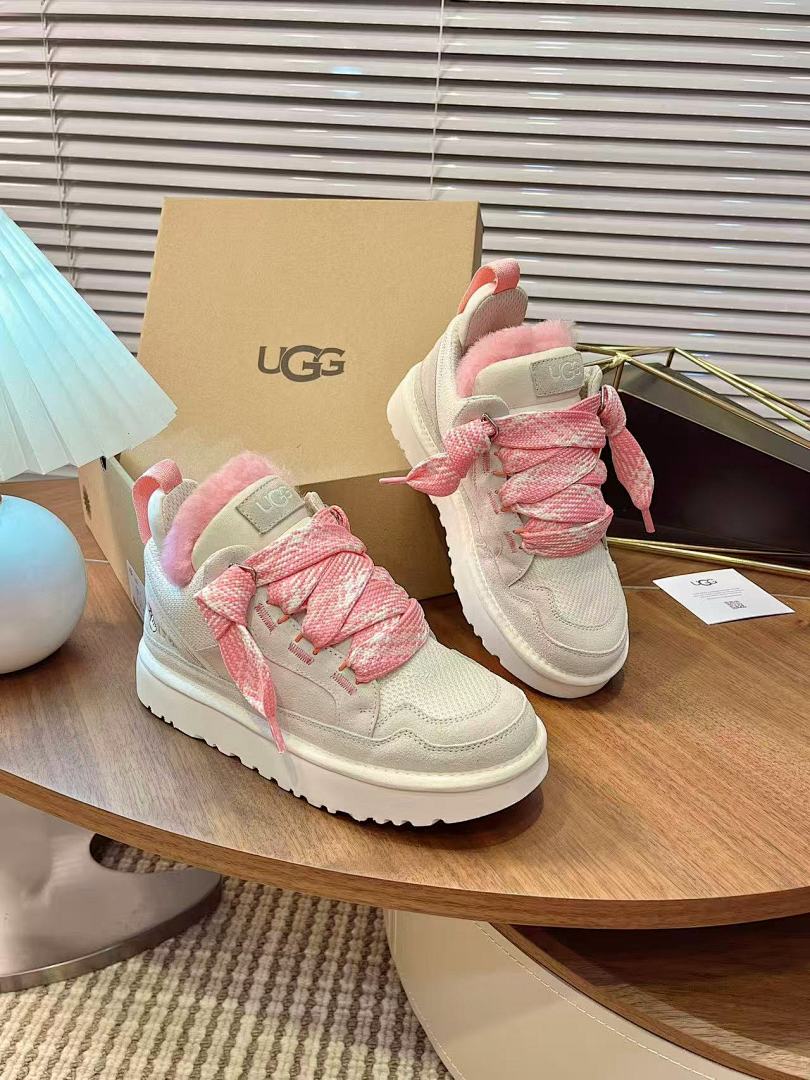 Shoe Ugg series — 755fd95f angle 1