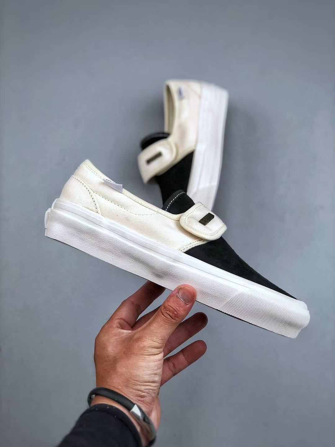 Shoe Vans Old Skool shoes — 02cefb95 angle 1