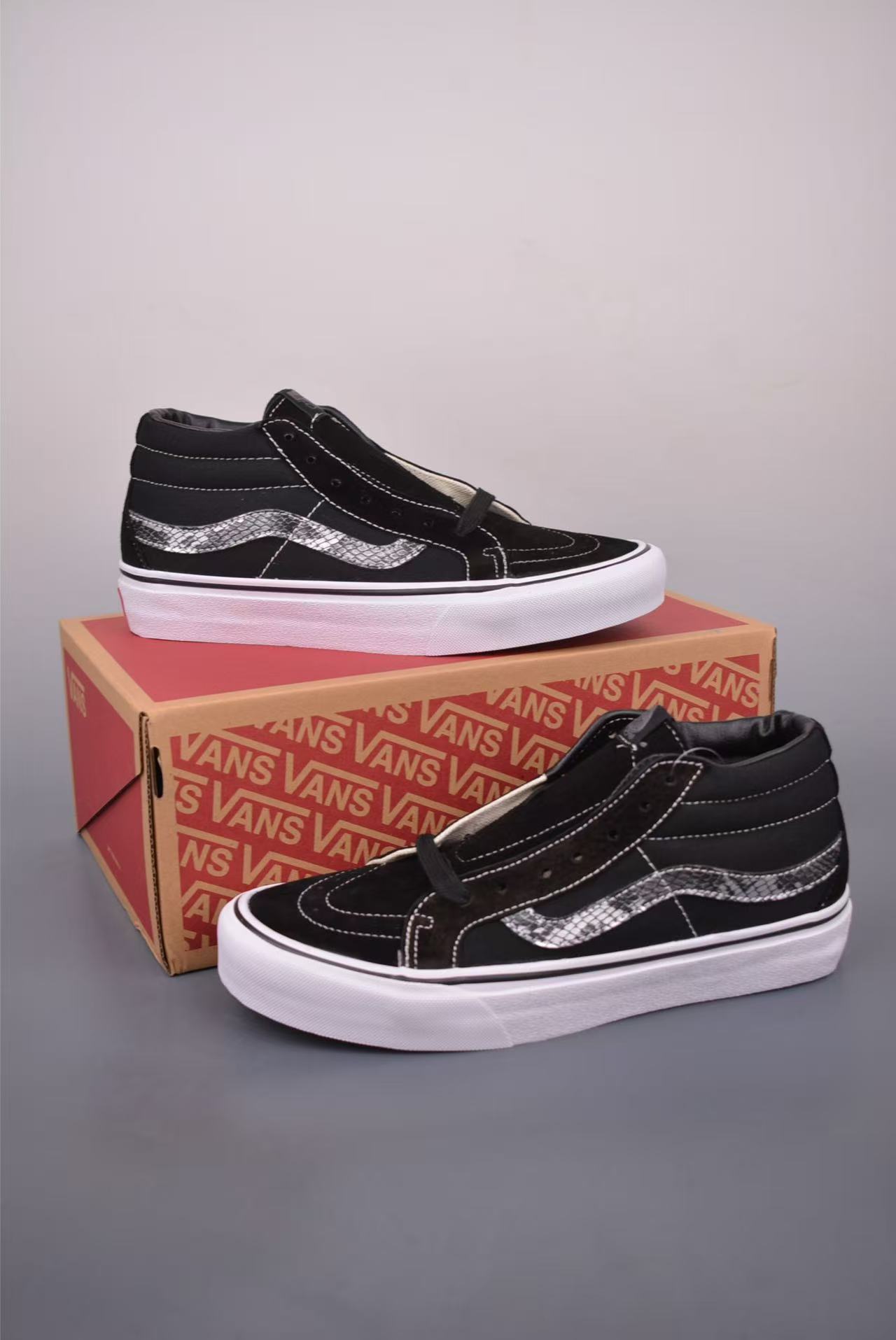 Shoe Vans Old Skool shoes — cfced348 angle 1