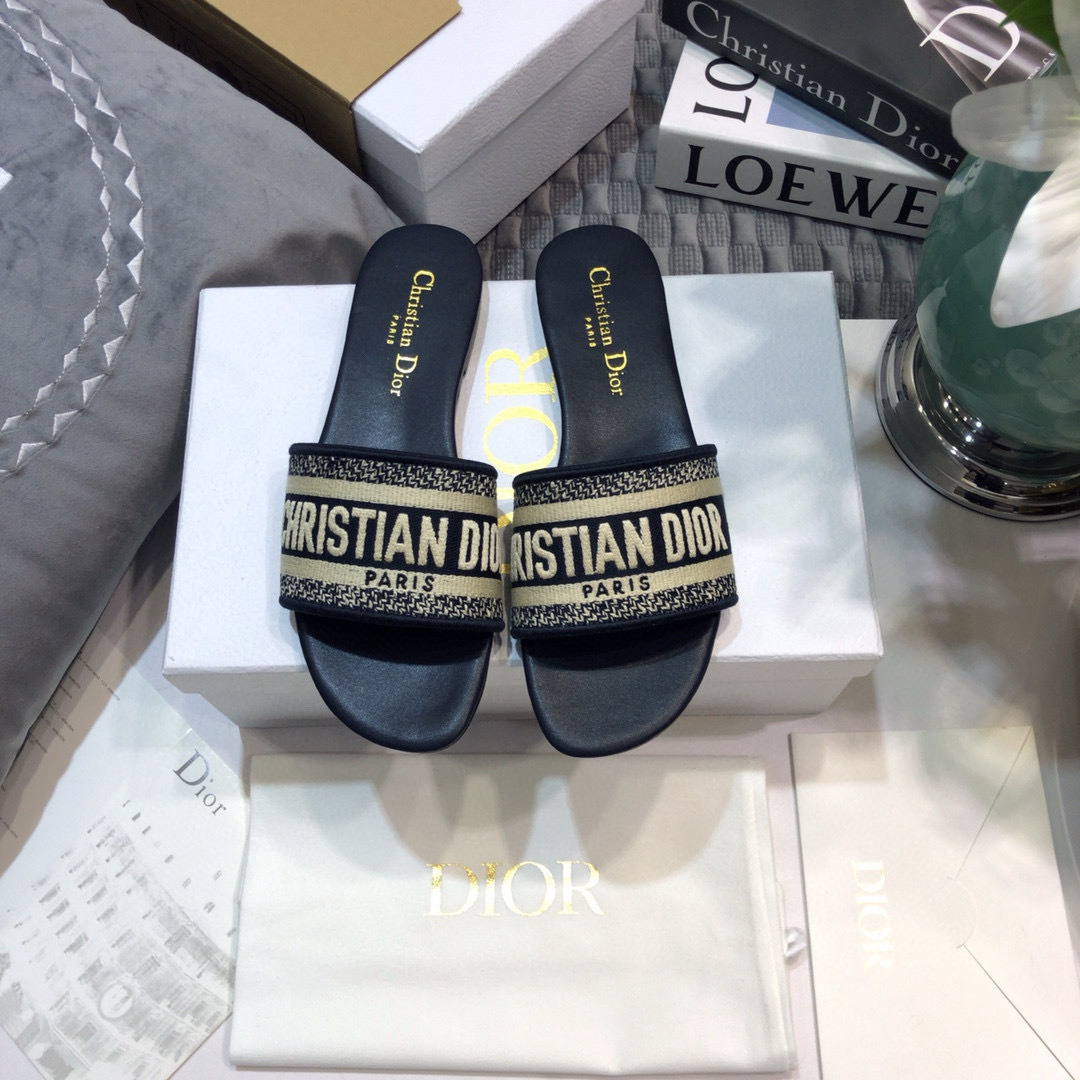 Shoe Women Sandals — bb163237 angle 1