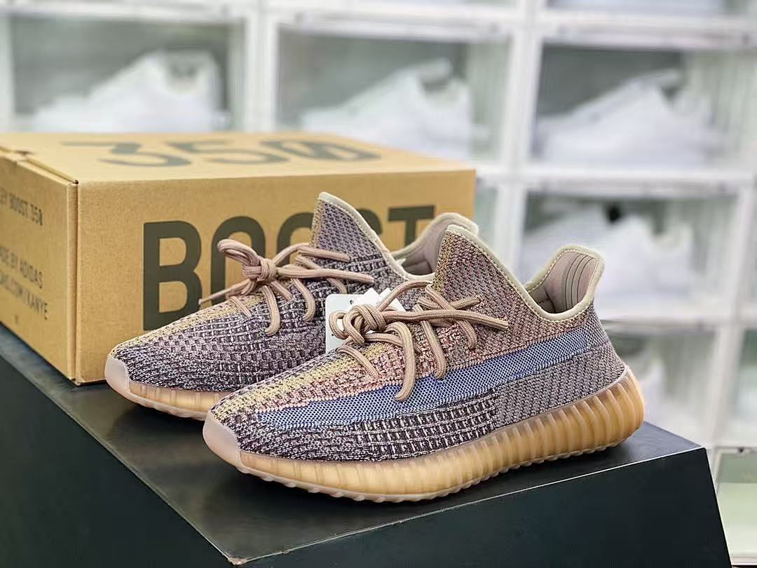 Shoe YEEZY — 088e507f angle 1