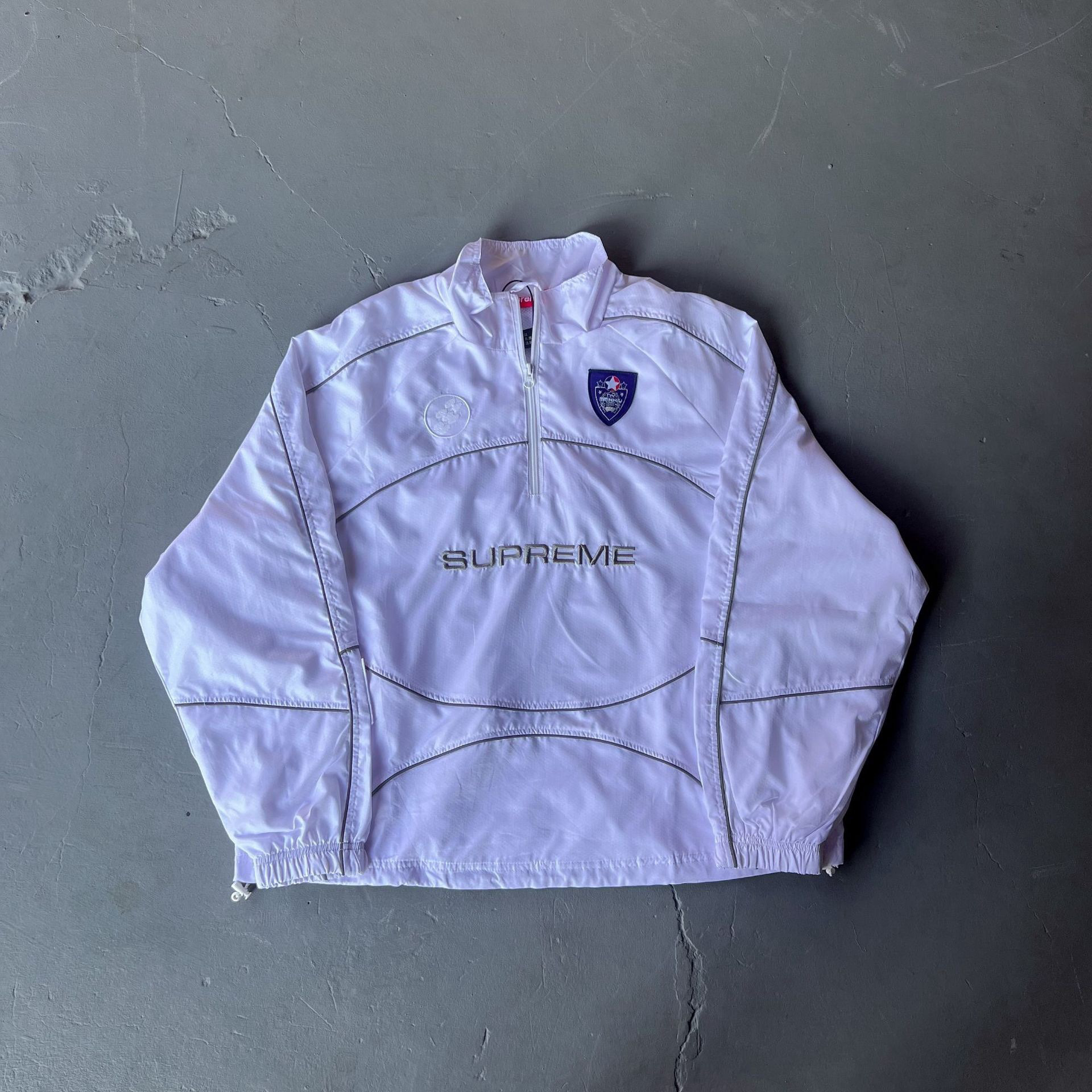 Supreme Hoodie — 33881d64 angle 1