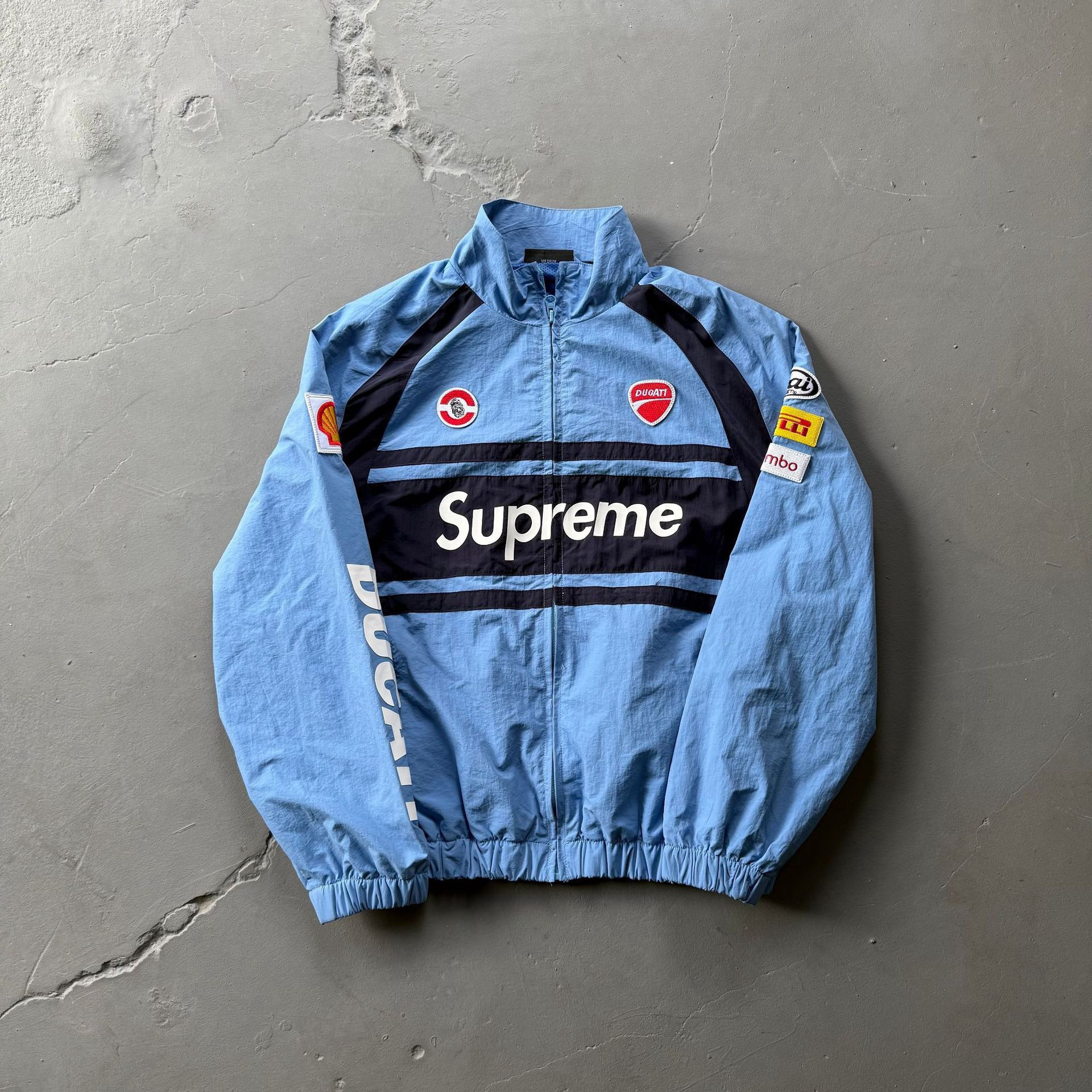 Supreme Hoodie — 69ed7d66 angle 1