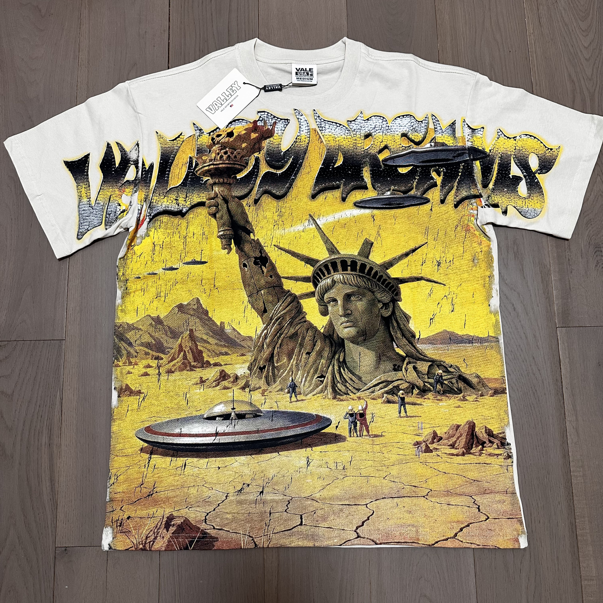 Valley T-Shirt — 235df9df angle 1