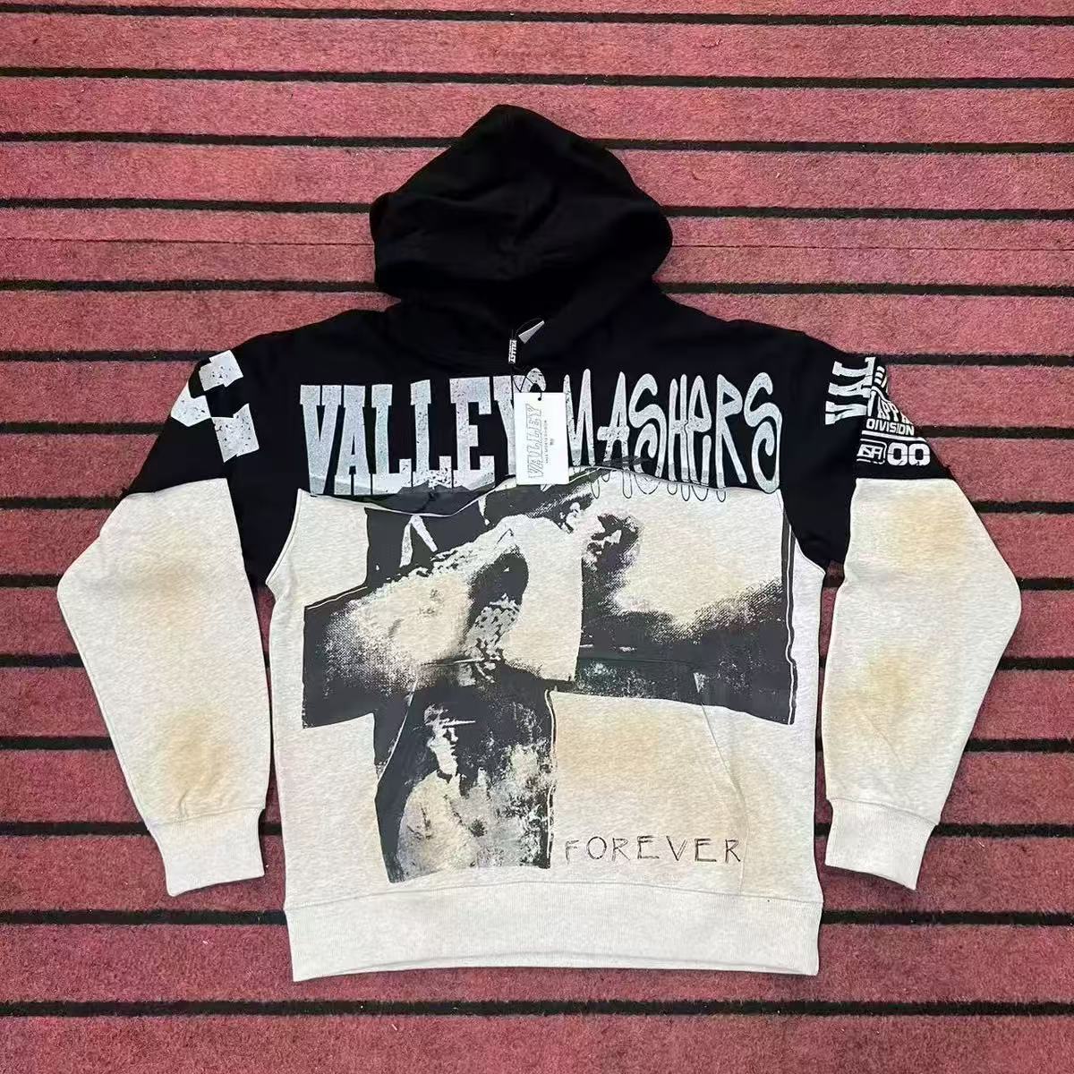 Valley T-Shirt — 81744400 angle 1
