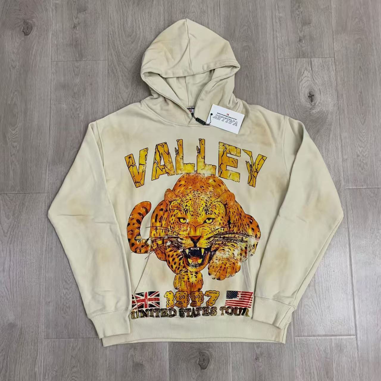 Valley T-Shirt — beabf2c2 angle 1