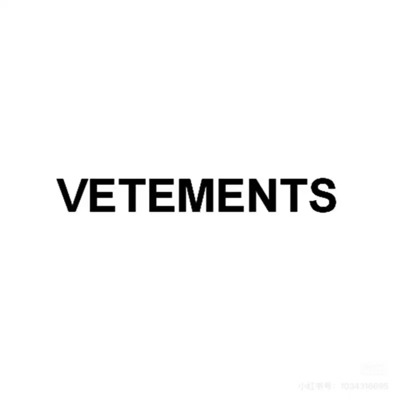 Vetements Hoodie — 7dece63d angle 1