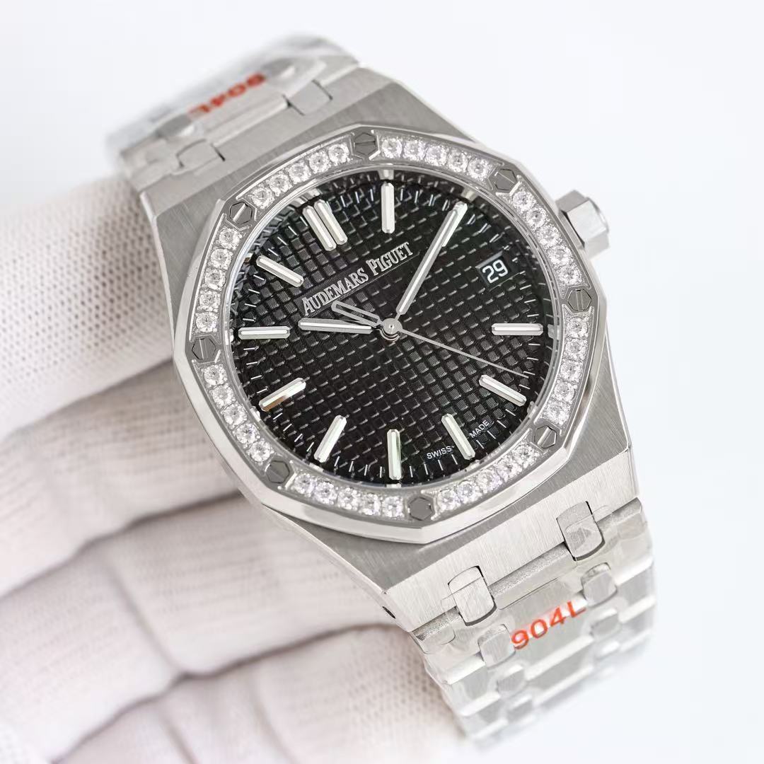 Watch — 409c5a1d angle 1