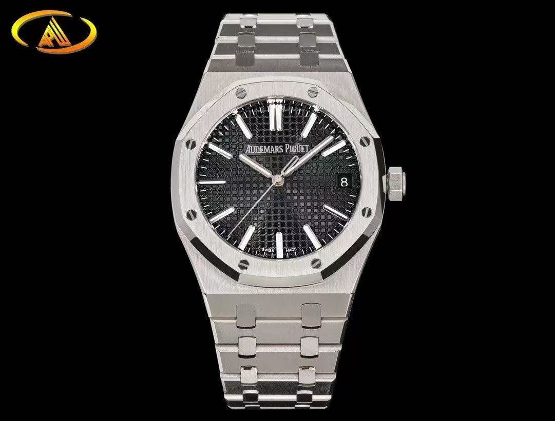 Watch — aec71a02 angle 1