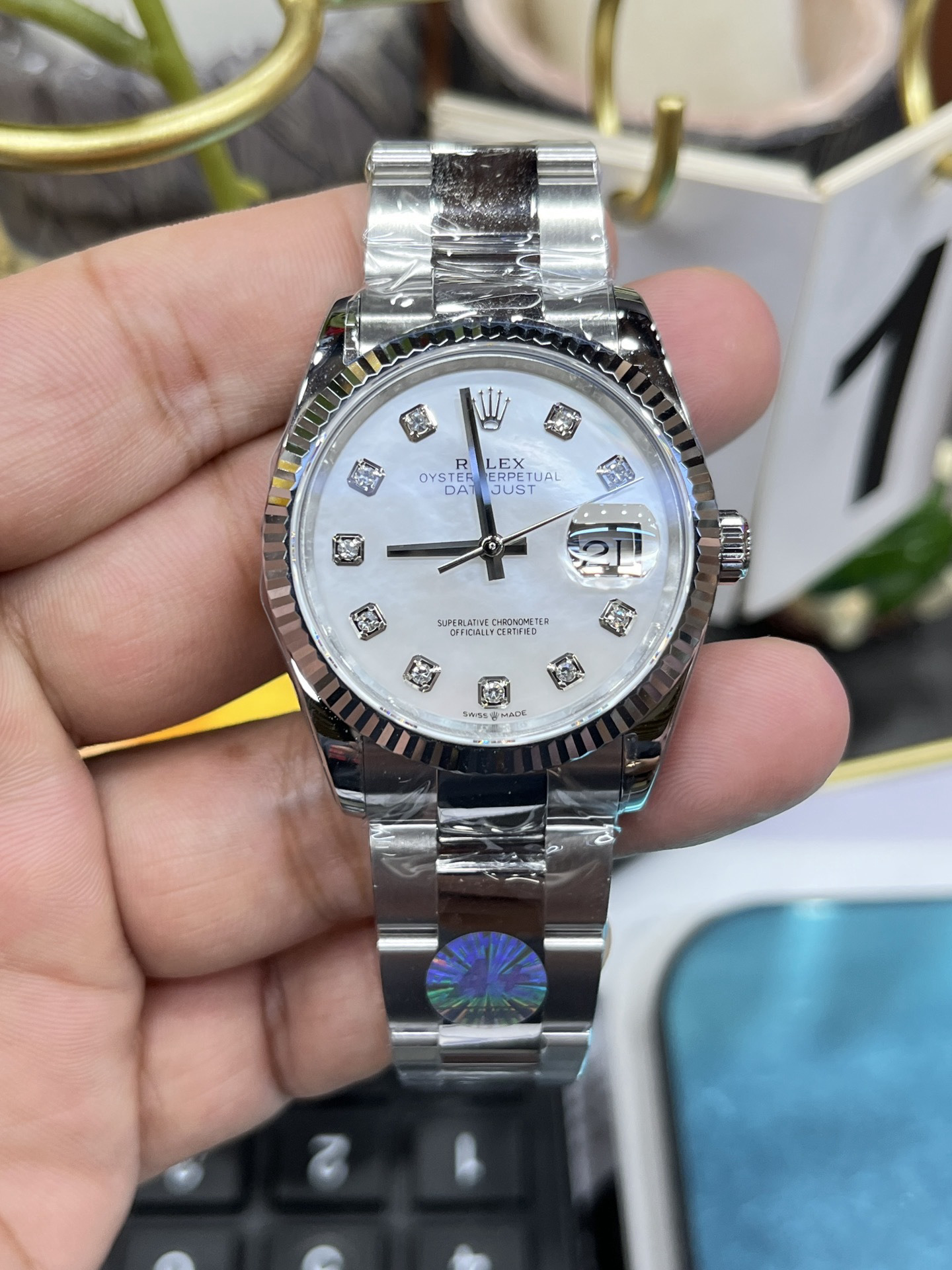Watch — fa5038bb angle 1