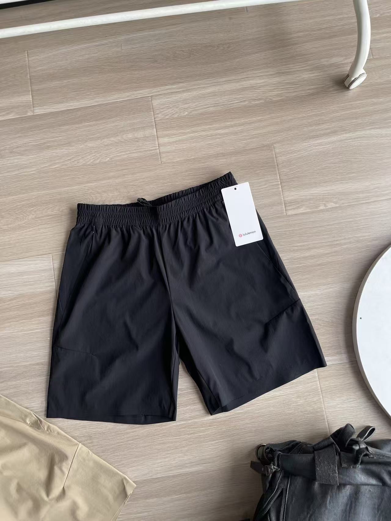 lululemon Pants — 2a370318 angle 1