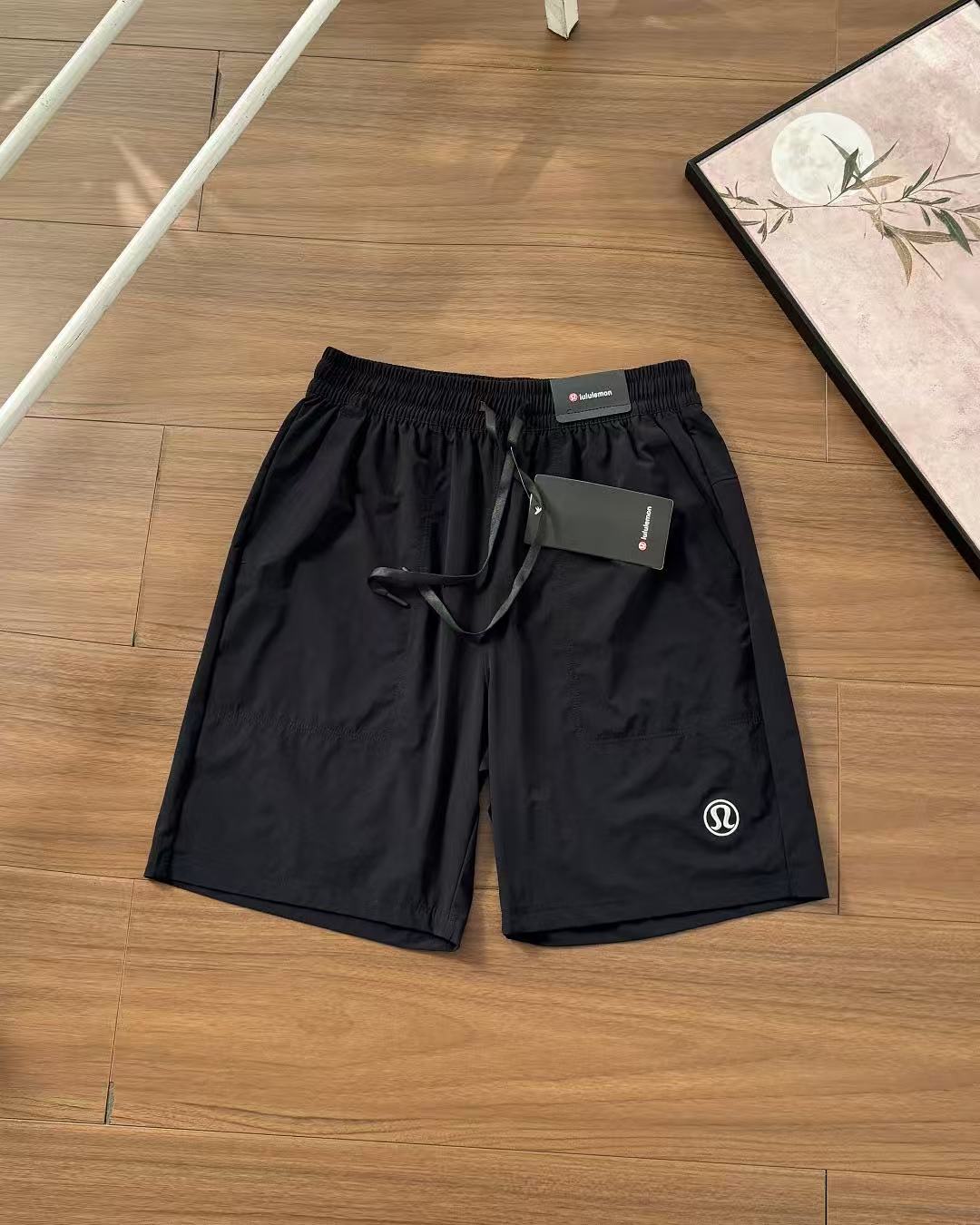 lululemon Pants — 90805c1c angle 1