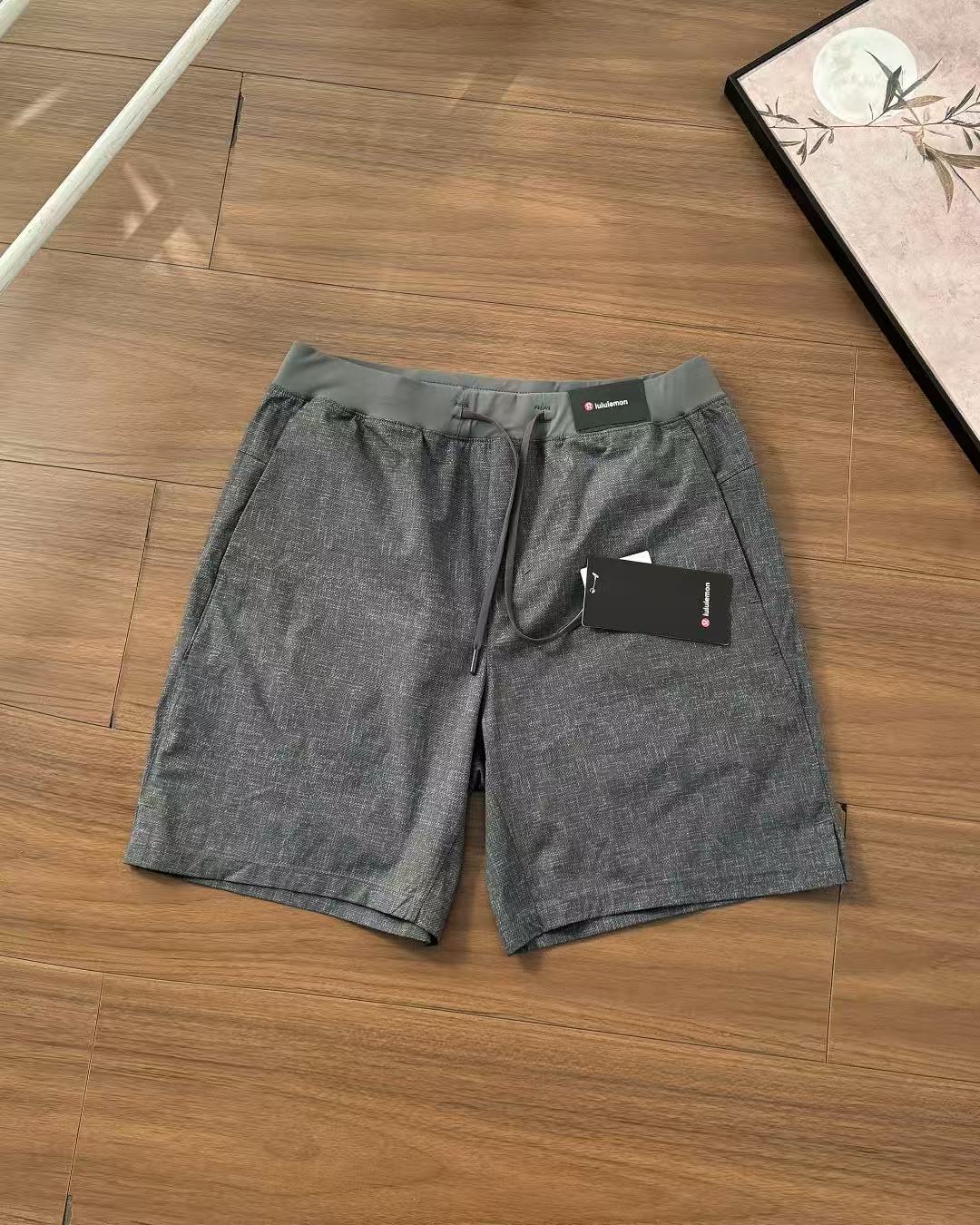 lululemon Pants — d5d2b2e8 angle 1