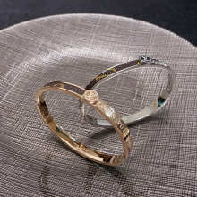 Accessories Necklaces — 2e1e0b38