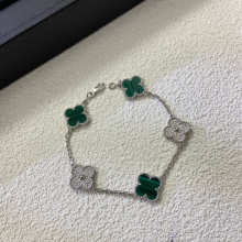 Accessories Necklaces — 8a3fb045