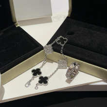 Accessories Necklaces — aa76b2db