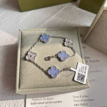 Accessories Necklaces — c3f02374