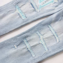 Amiri Jeans — A1789