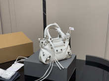 Designer Bags Balenciaga — U175