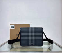 Designer Bags Burberry — 1