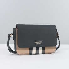 Designer Bags Burberry — 2