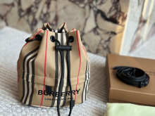 Designer Bags Burberry — Y154
