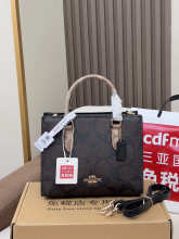 Designer Bags Coach — 724