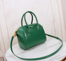 Designer Bags Givenchy — 3