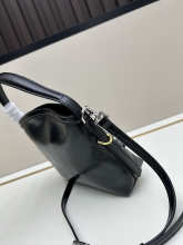 Designer Bags Givenchy — V0999-1