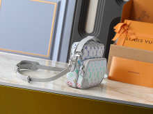 Designer Bags Louis Vuitton — M14988-9