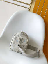 Designer Bags Louis Vuitton — M28617-1