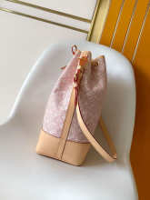 Designer Bags Louis Vuitton — M28714-1