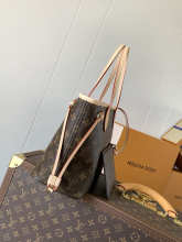 Designer Bags Louis Vuitton — M40994-2