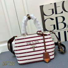 Designer Bags Prada — 678-1