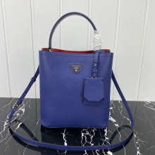 Designer Bags Prada — A212-4
