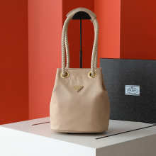 Designer Bags Prada — E082-4