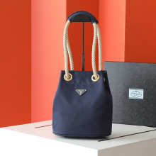Designer Bags Prada — E082-6