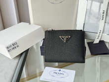 Designer Bags Prada — L049-1
