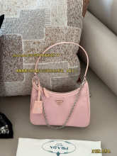Designer Bags Prada — Y324