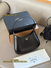 Designer Bags Prada — Y418