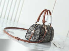 Designer Bags Tory Burch — 65