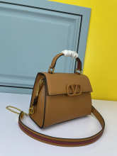 Designer Bags Valentino — 8