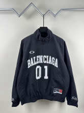 Balenciaga Hoodie — 382d4fa7
